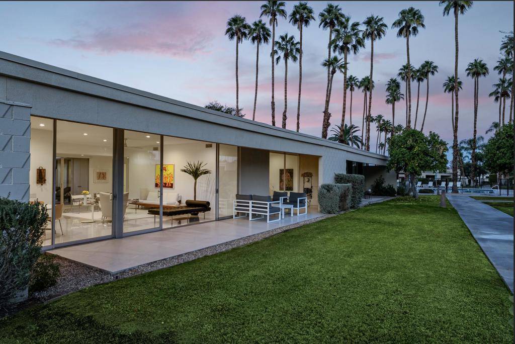 Palm Springs, CA 92264,340 Desert Lakes DR