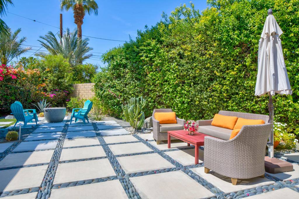 Palm Desert, CA 92260,74576 Fairway DR