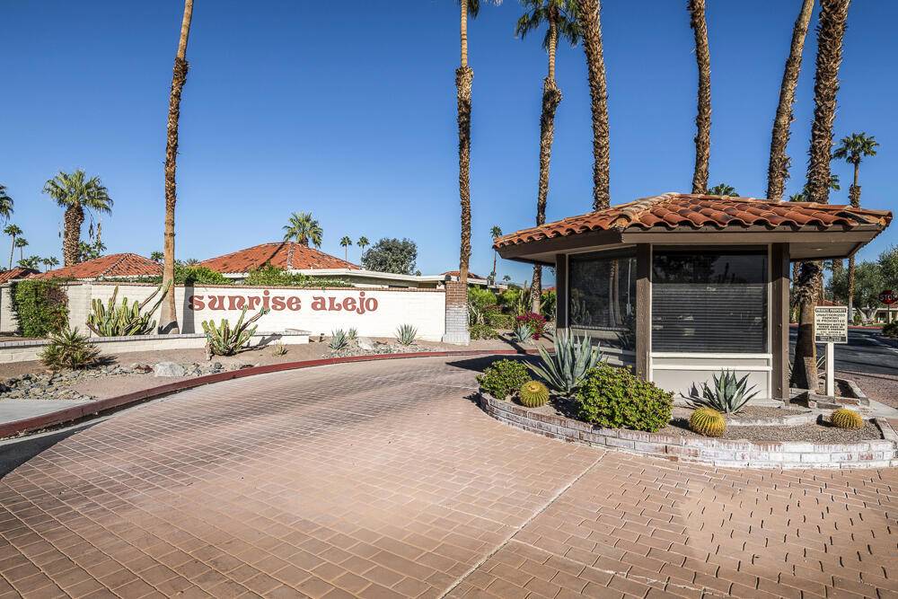 Palm Springs, CA 92262,653 N Palomar CIR