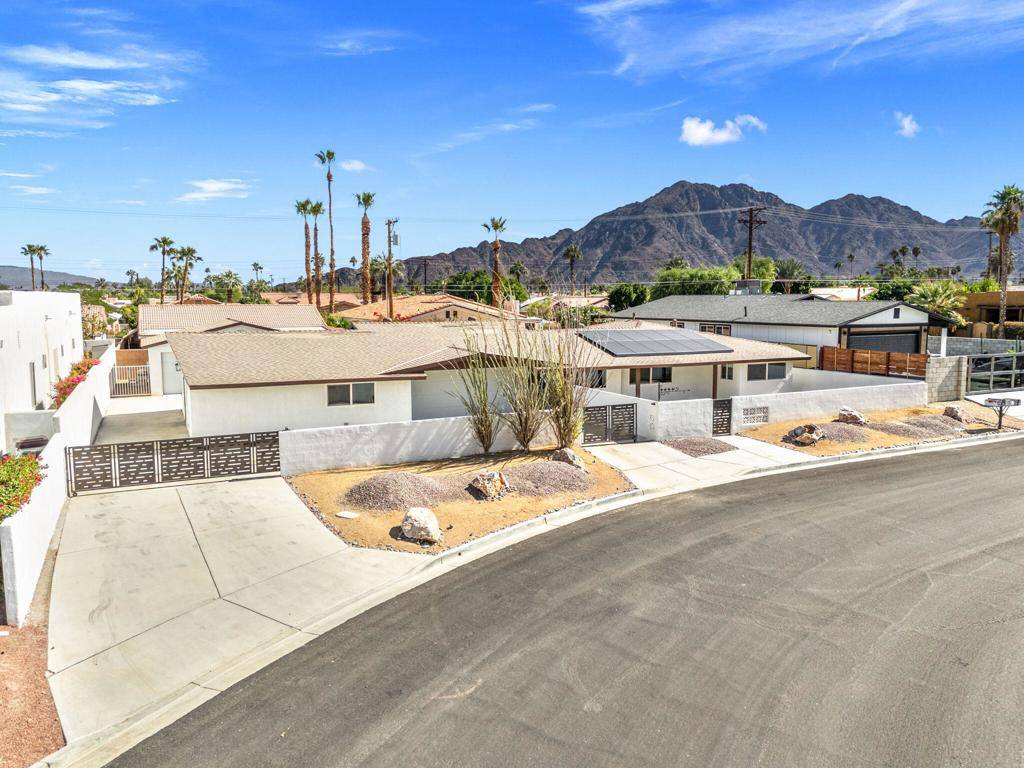 La Quinta, CA 92253,51480 Avenida Obregon