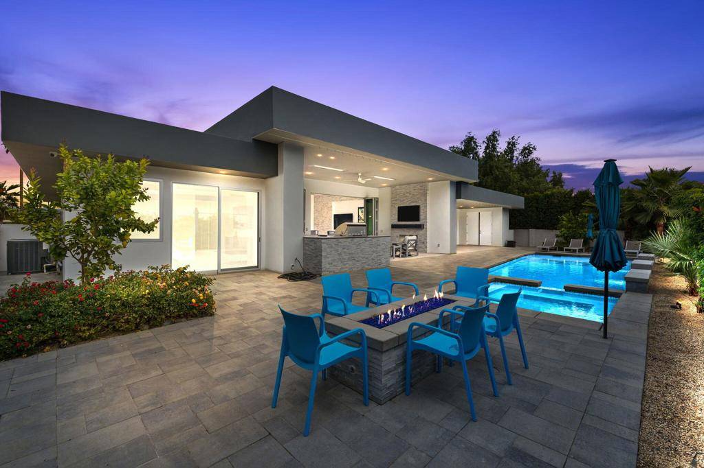 Indian Wells, CA 92210,76305 Shoshone DR