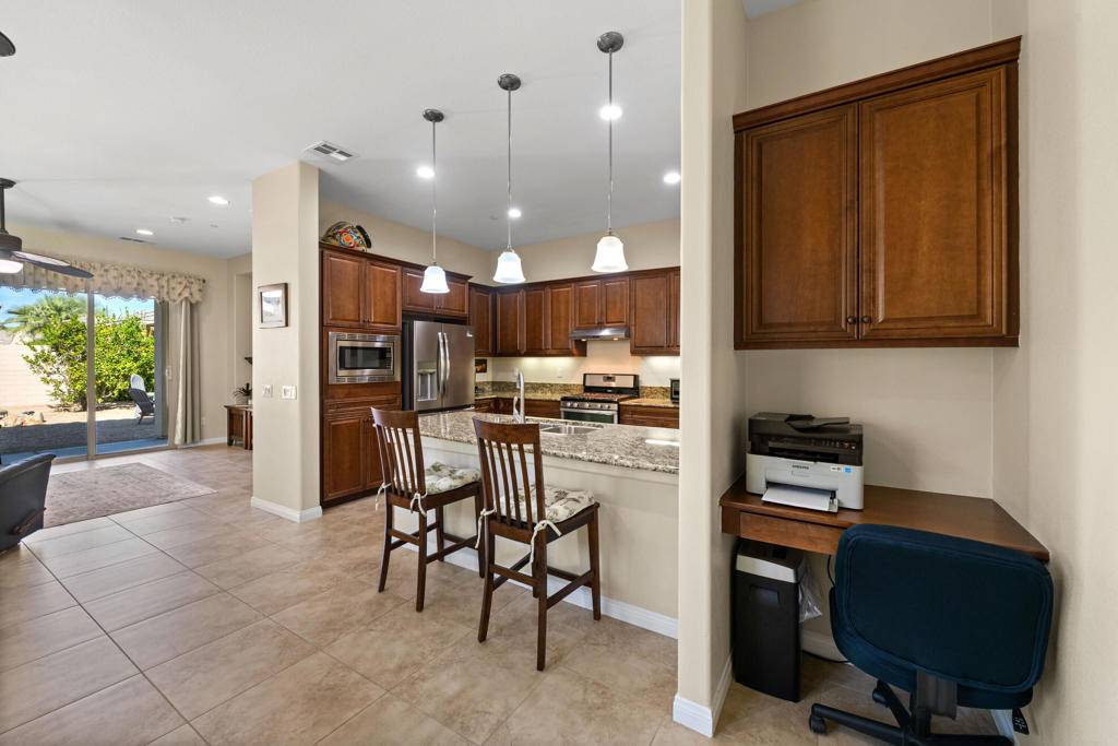 Indio, CA 92203,39145 Camino Novena