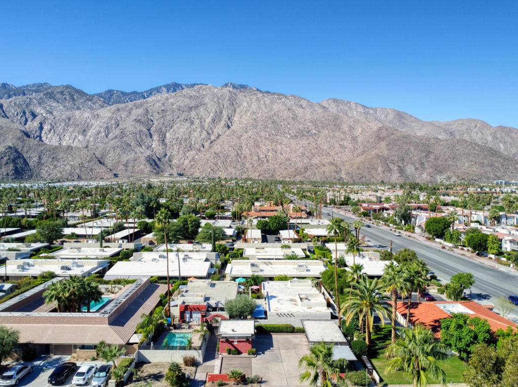 Palm Springs, CA 92264,525 S Thornhill RD