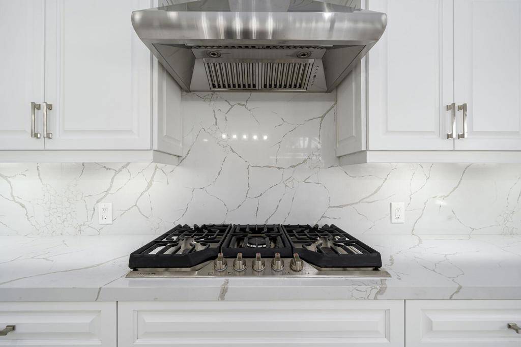 Palm Desert, CA 92211,198 Green Mountain DR