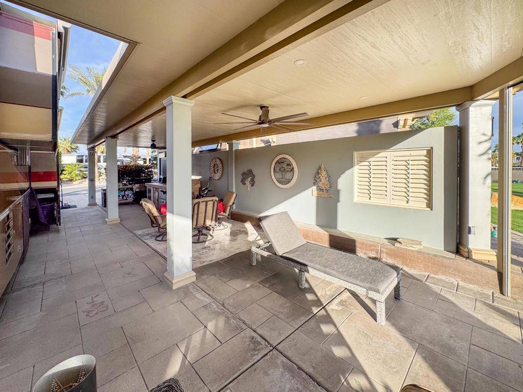 Indio, CA 92201,80394 Avenue 48 #337