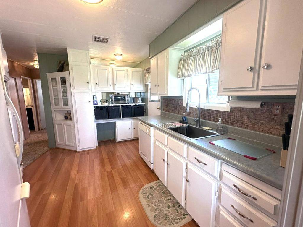 Desert Hot Springs, CA 92240,15500 Bubbling Wells Rd. #282