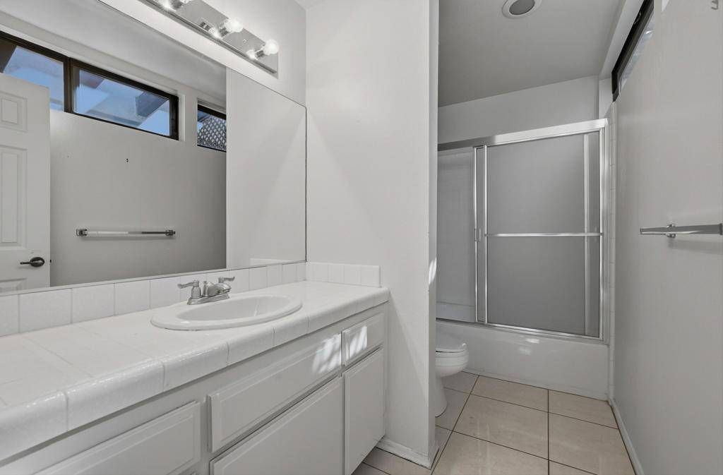 Palm Desert, CA 92260,45396 Driftwood DR