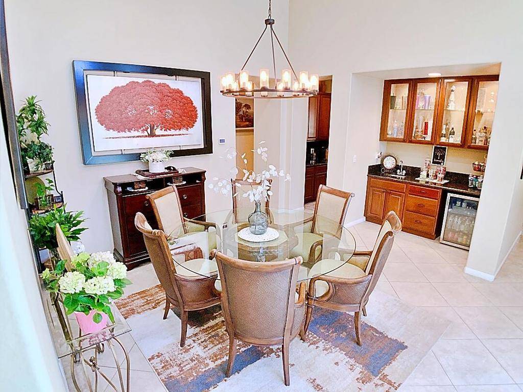 La Quinta, CA 92253,81594 Rancho Santana DR