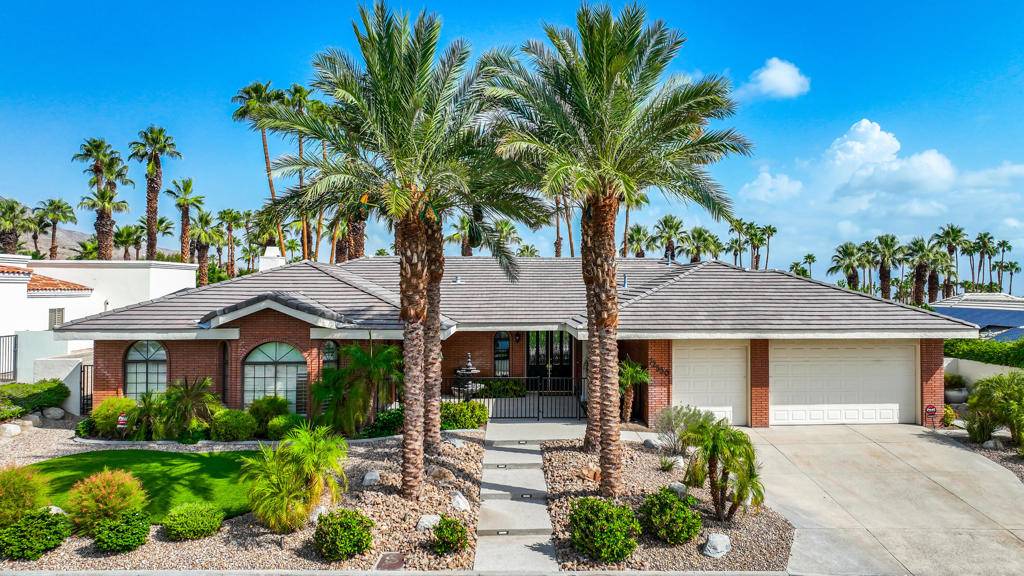 Palm Desert, CA 92260,72550 Greenbriar LN
