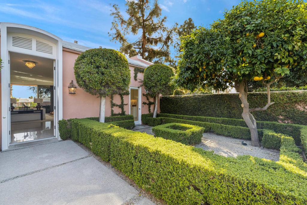 Palm Desert, CA 92260,47204 El Agadir