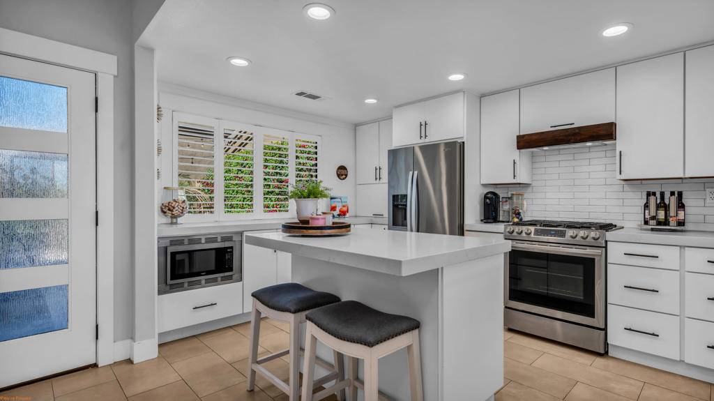 Palm Desert, CA 92211,39000 Gladiolus LN