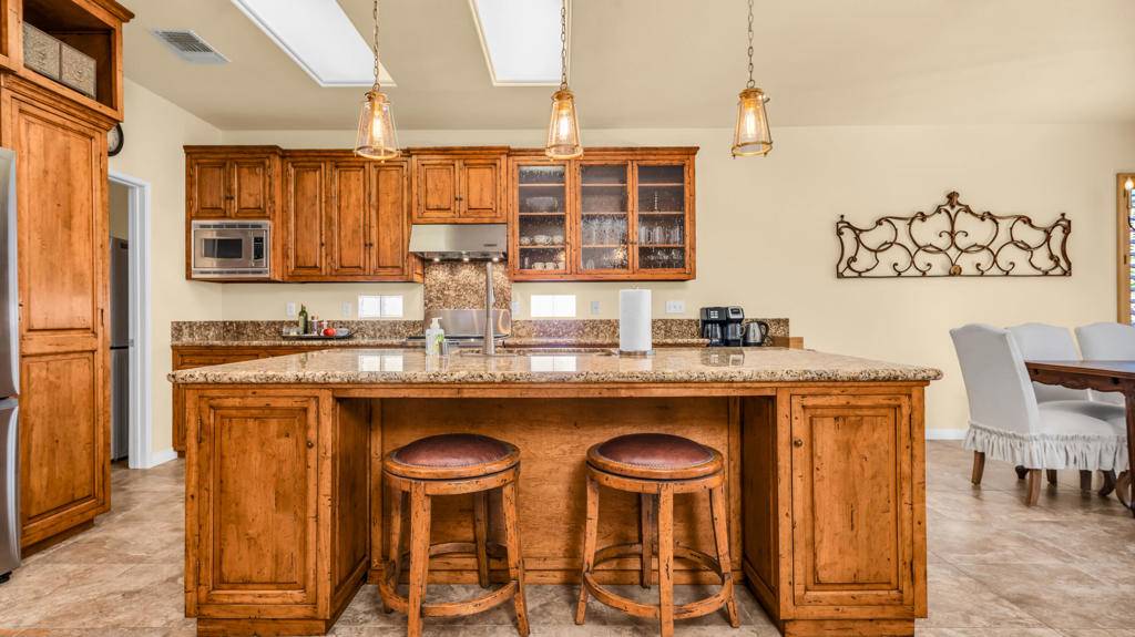 Palm Desert, CA 92211,78643 Palm Tree AVE