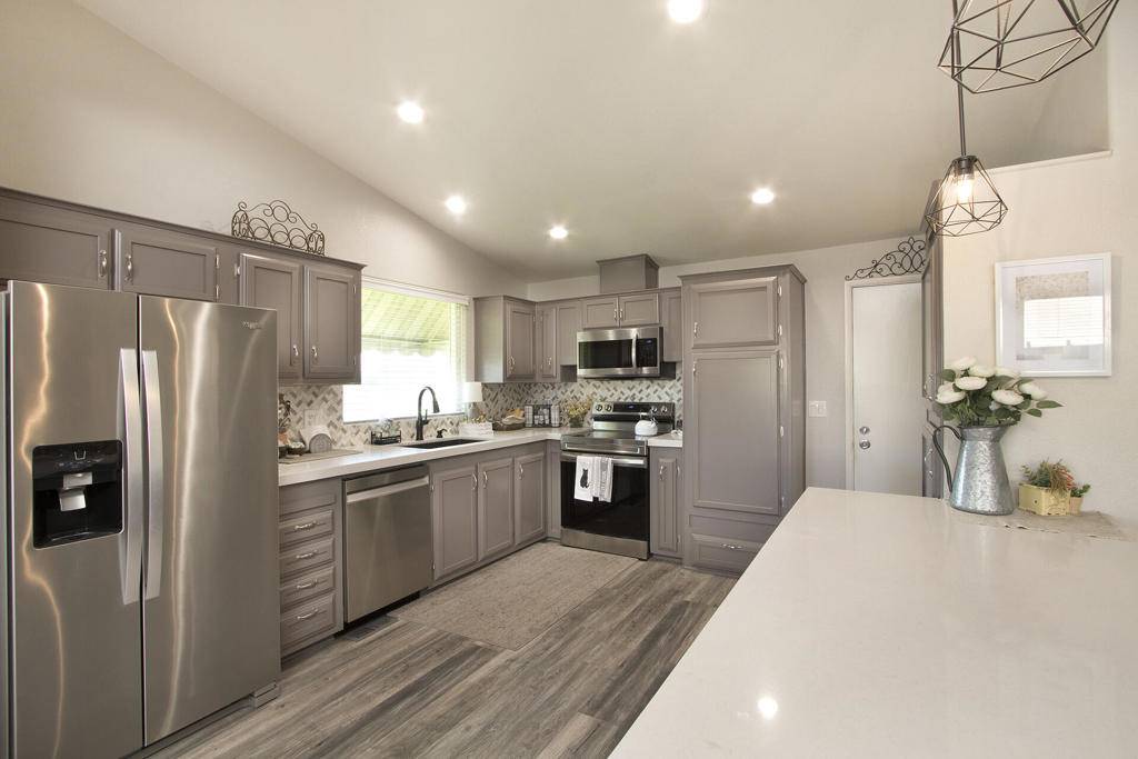 Thousand Palms, CA 92276,74986 E Conestoga DR