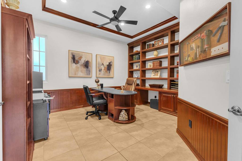 La Quinta, CA 92253,81715 Charismatic WAY