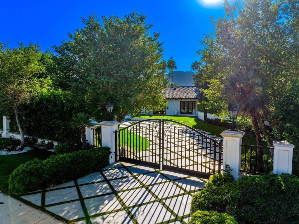 La Quinta, CA 92253,80800 Vista Bonita TRL