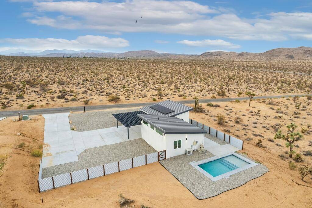Joshua Tree, CA 92252,6689 Torres AVE