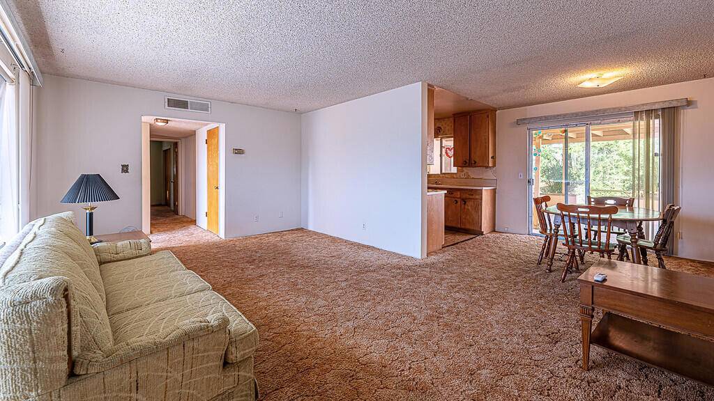 Desert Hot Springs, CA 92240,66822 Cahuilla AVE