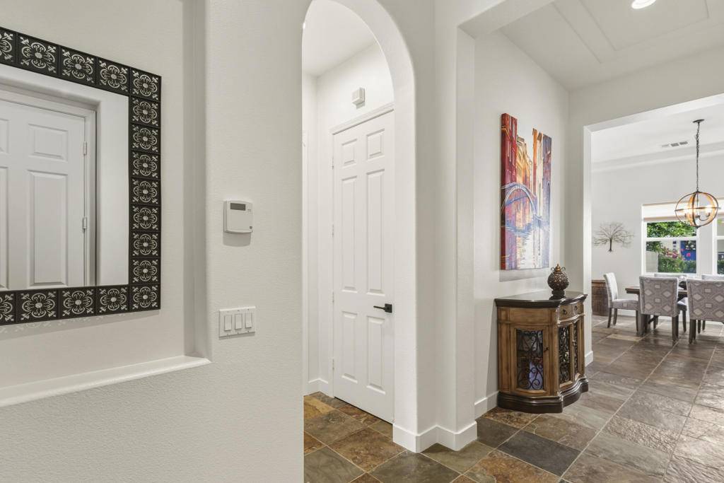 La Quinta, CA 92253,80890 Via Puerta Azul