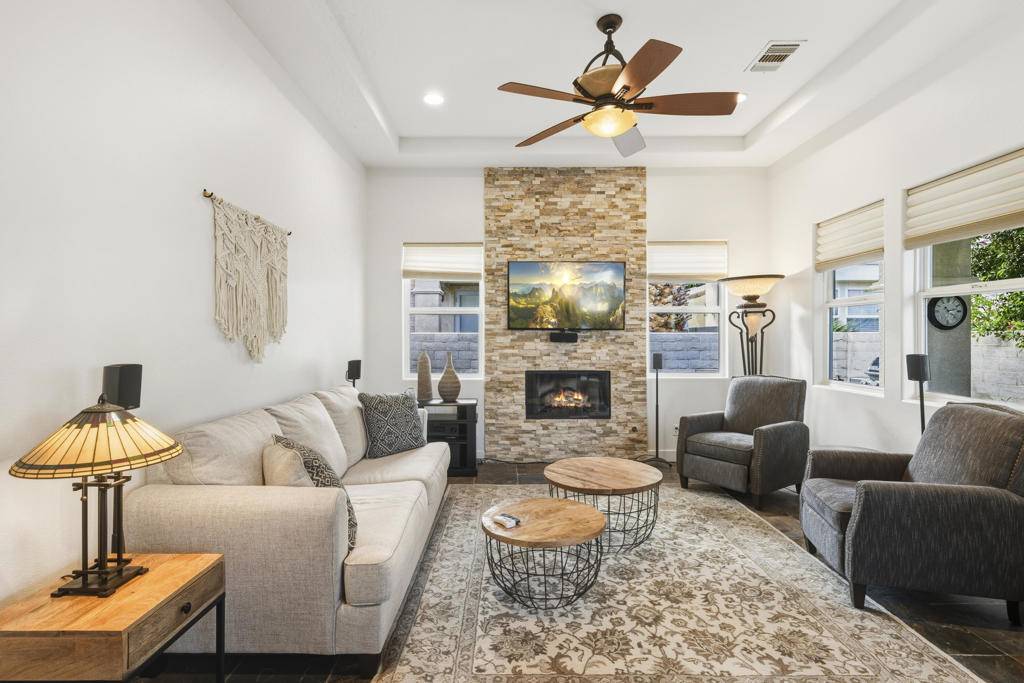 La Quinta, CA 92253,80890 Via Puerta Azul