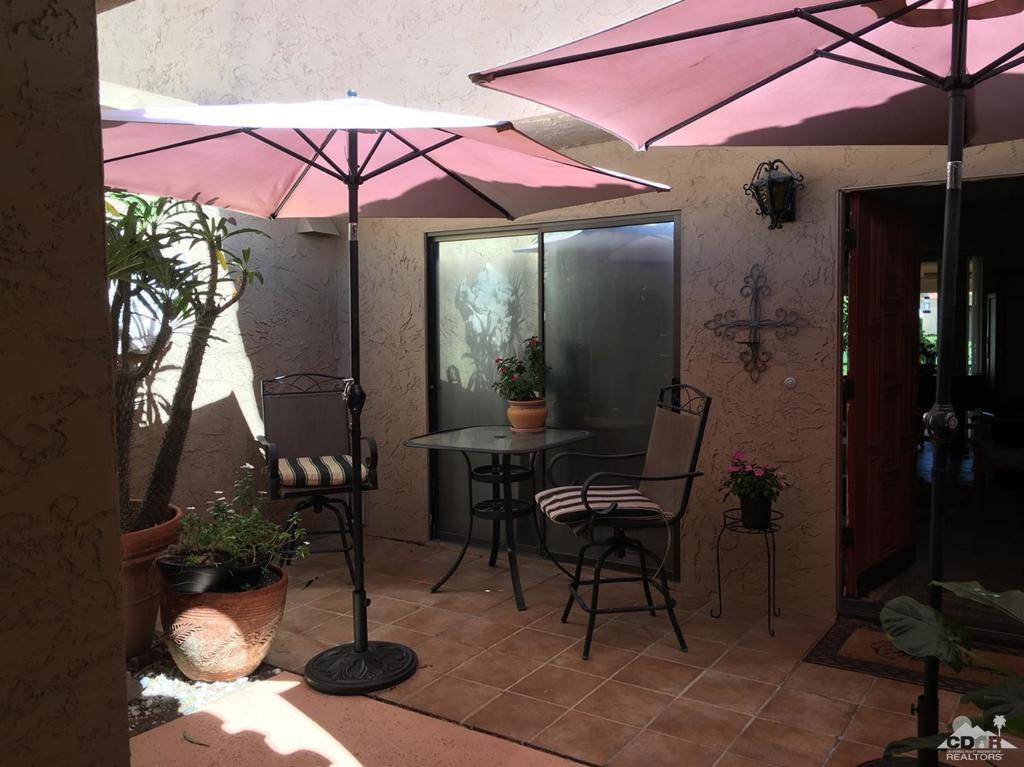 Rancho Mirage, CA 92270,69940 Los Cocos CT