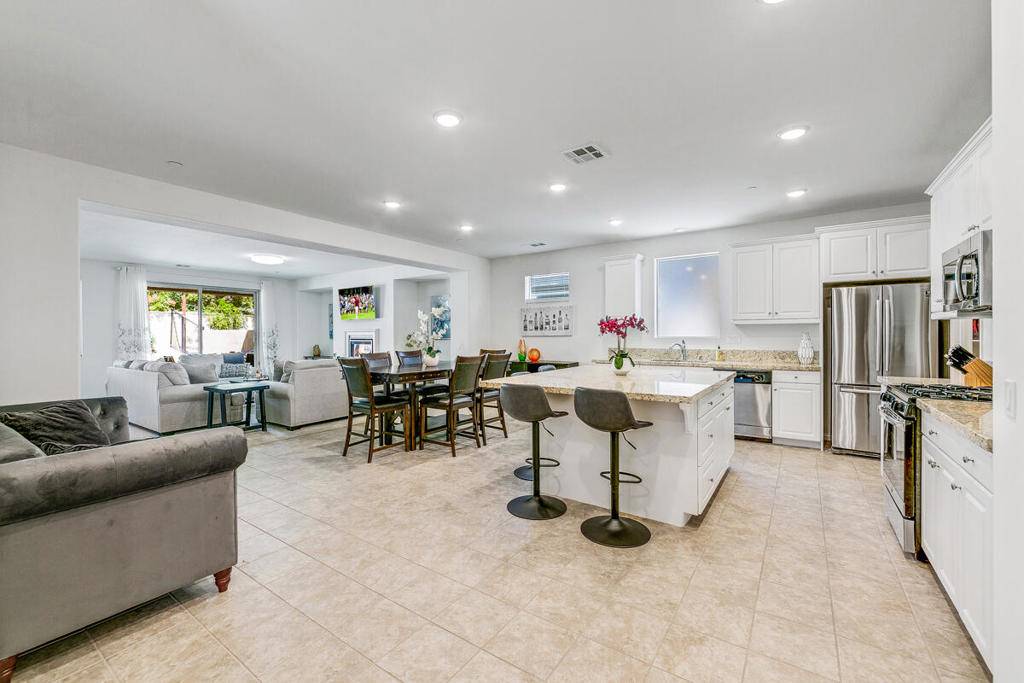 Indio, CA 92201,49337 Nicholson CT