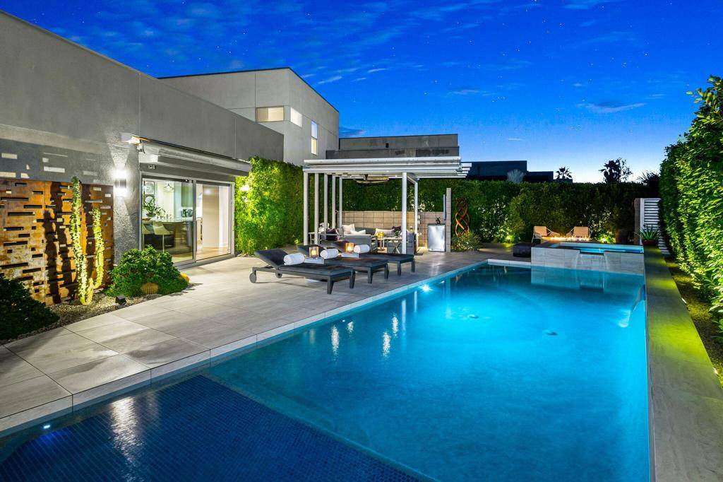 Palm Springs, CA 92262,1047 Hunter DR