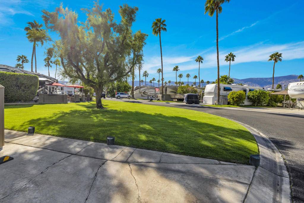 Cathedral City, CA 92234,69411 Ramon Rd #382