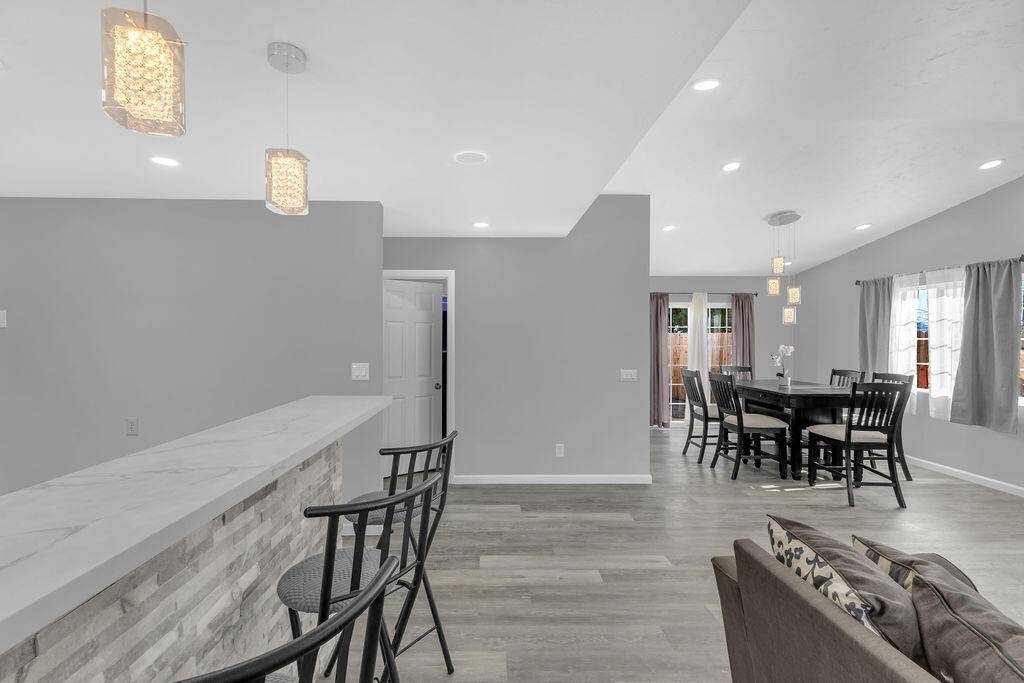 Desert Hot Springs, CA 92240,9872 Valencia DR