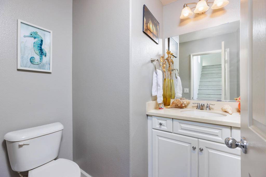 Palm Desert, CA 92211,444 Via De La Paz