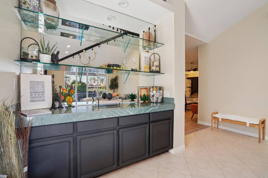 Rancho Mirage, CA 92270,29 Lake Shore DR