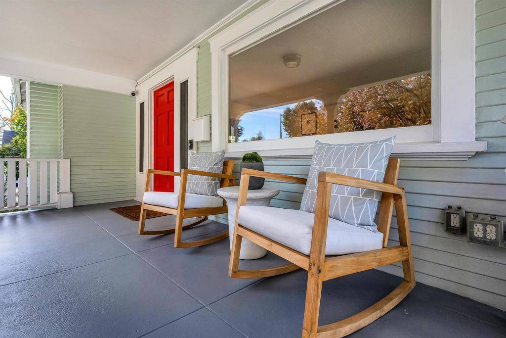 West Hollywood, CA 90046,1403 N Orange Grove AVE