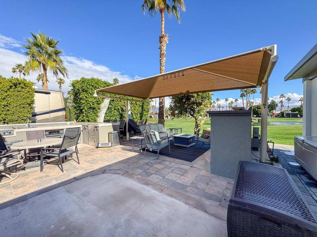 Indio, CA 92201,80394 Avenue 48 #18