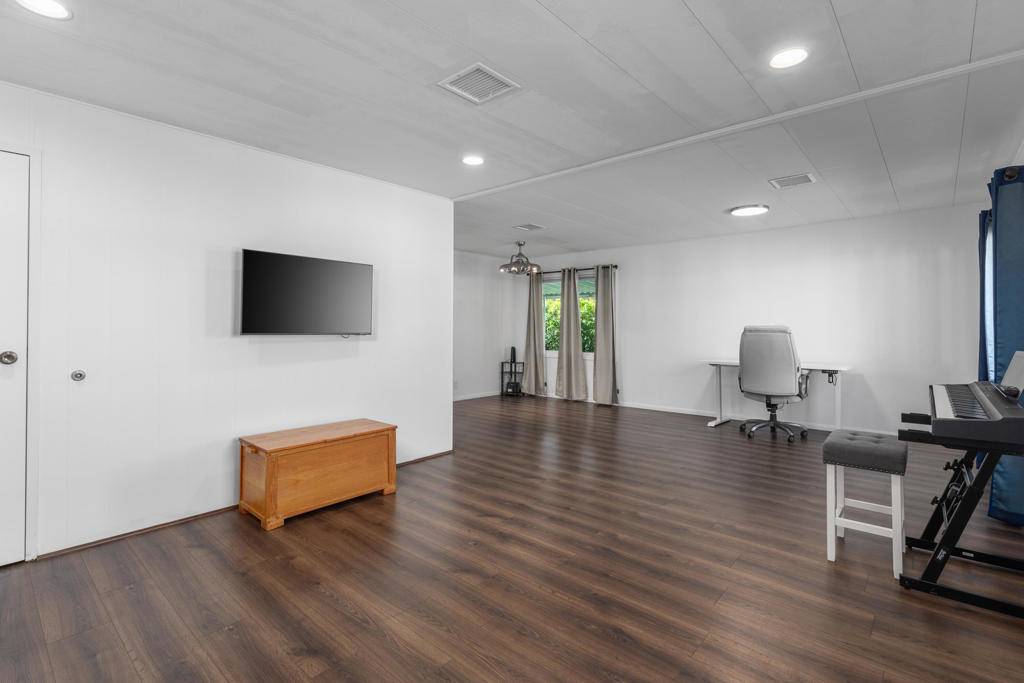 Palm Springs, CA 92264,147 Vista De Oeste