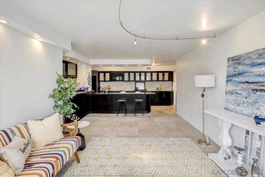 Coronado, CA 92118,1830 Avenida Del Mundo #301