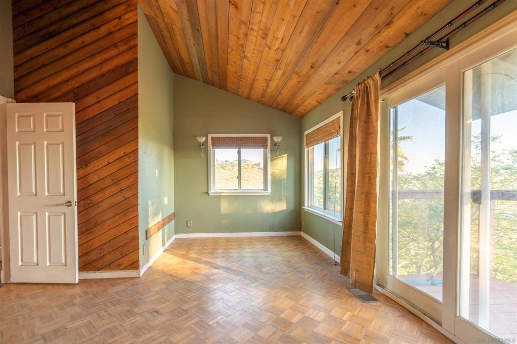 Spring Valley, CA 91977,1729 Smokey Ln