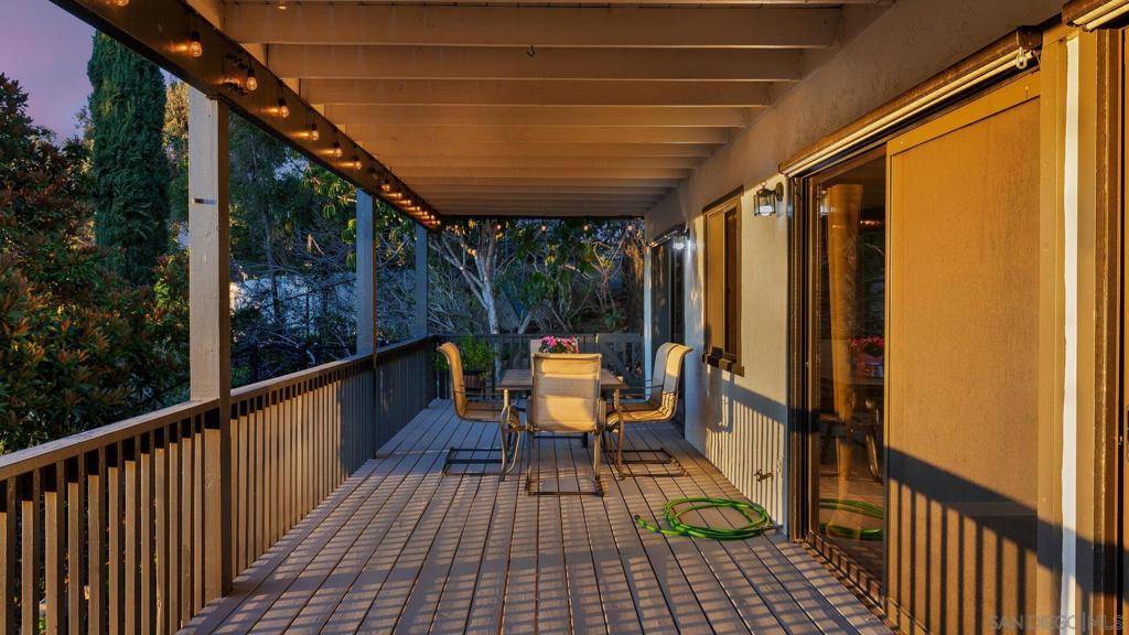 Escondido, CA 92029,1274 76 Via Conejo