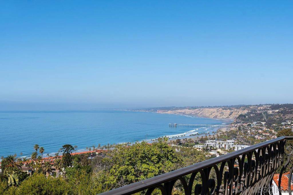 La Jolla, CA 92037,7640 Hillside Drive