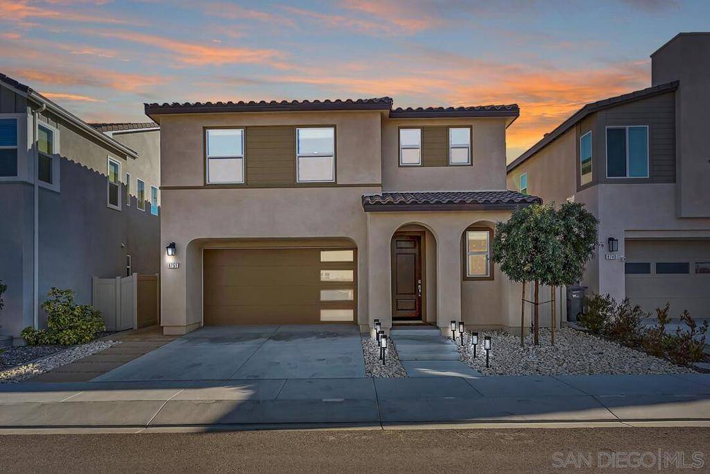 Santee, CA 92071,8751 Scrub Oak St