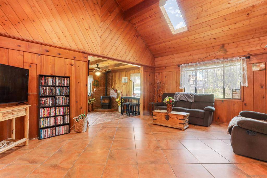 Julian, CA 92036,1878 Whispering Pines Dr