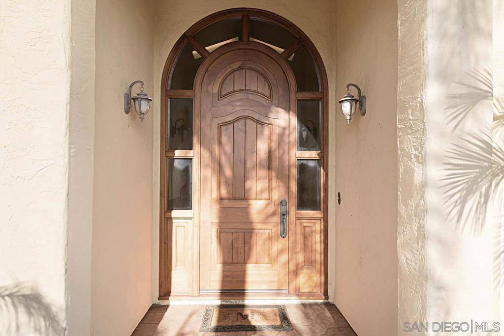 Escondido, CA 92029,2224 Lundy Lake Dr