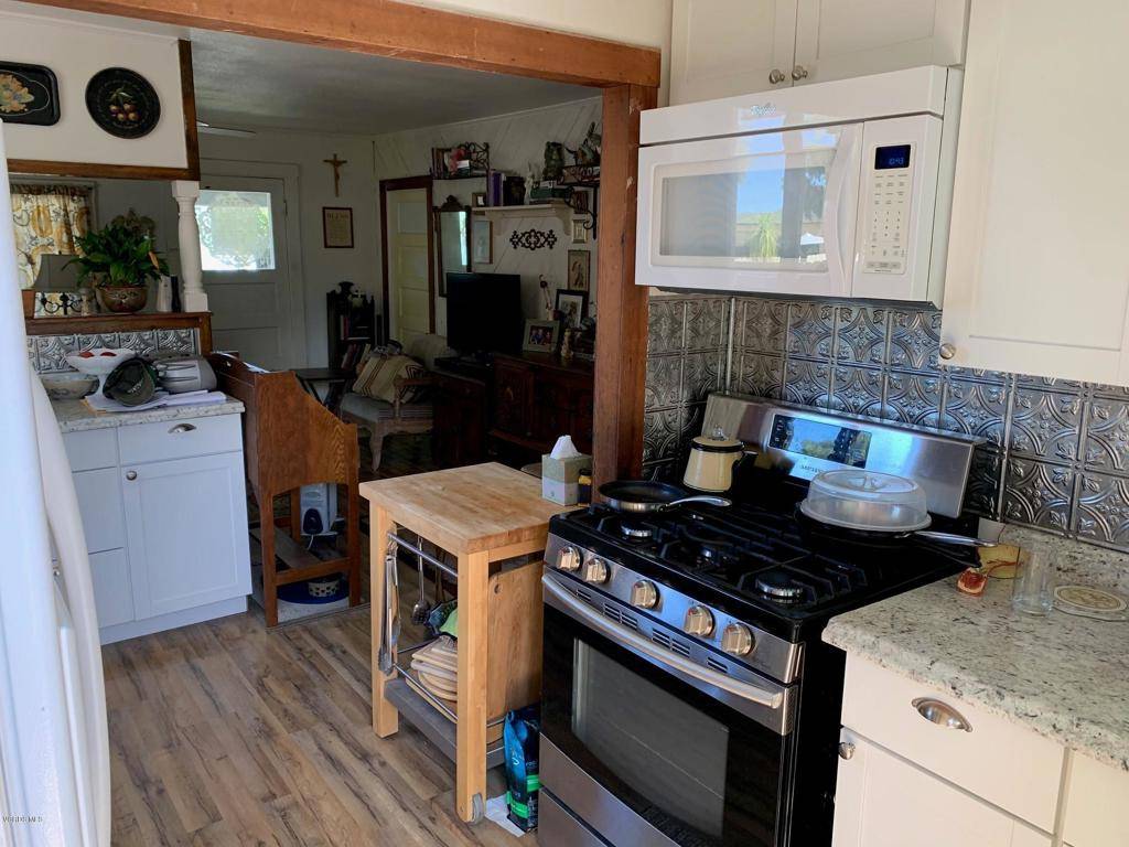 Moorpark, CA 93021,213 E High ST