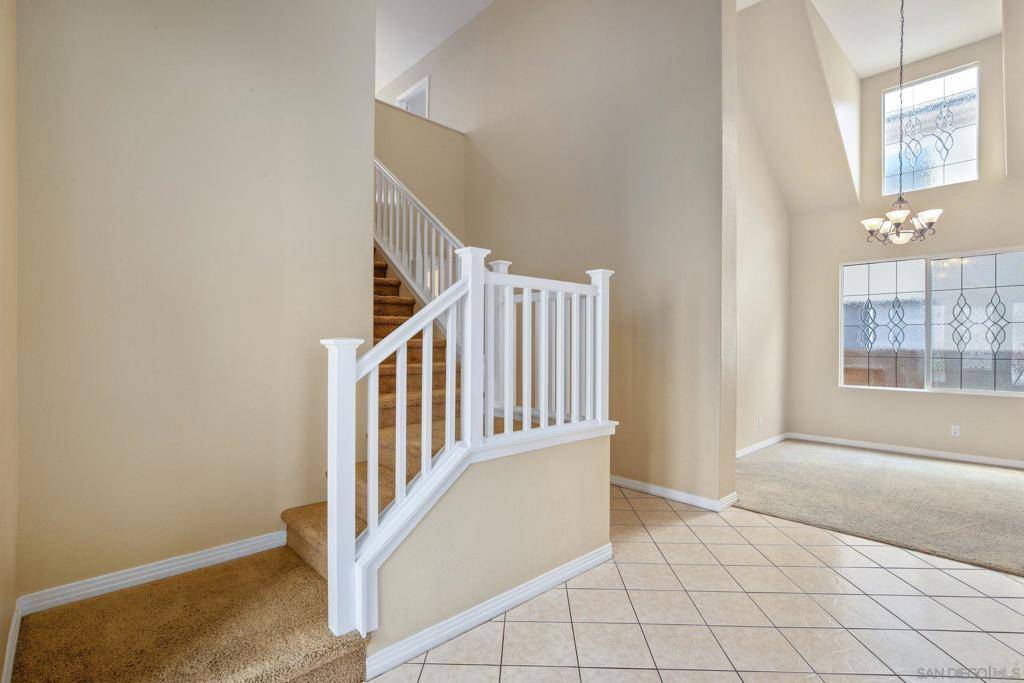 Fallbrook, CA 92028,514 Poets Sq