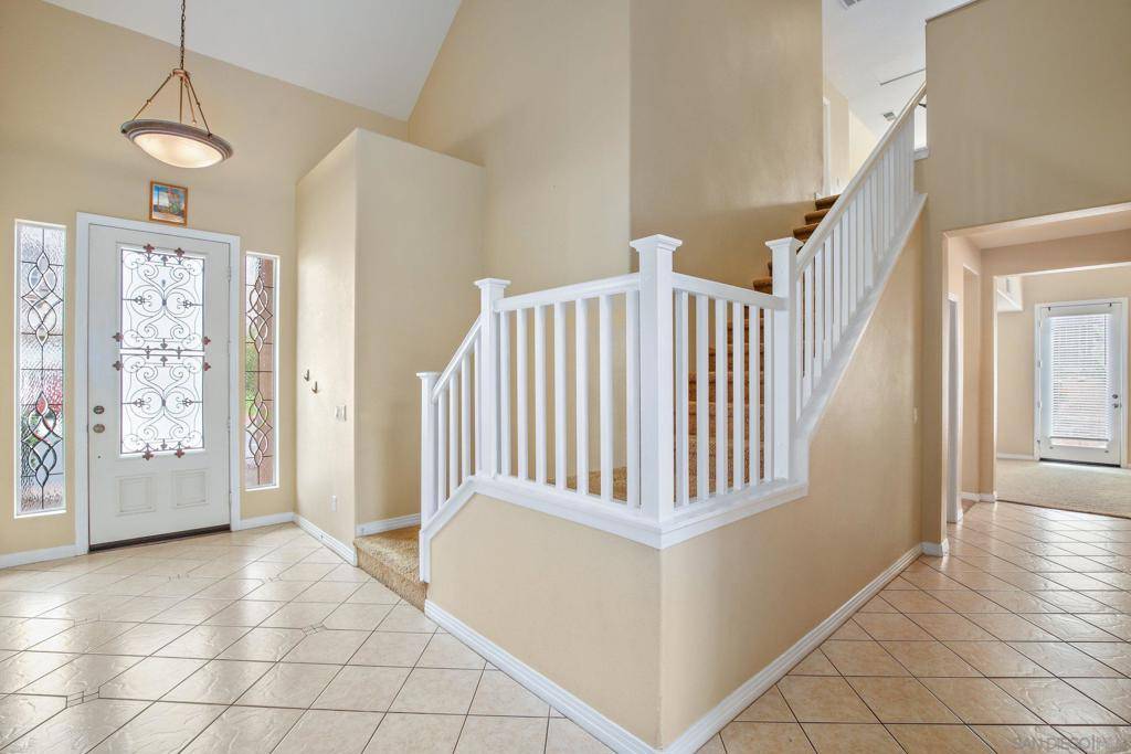 Fallbrook, CA 92028,514 Poets Sq