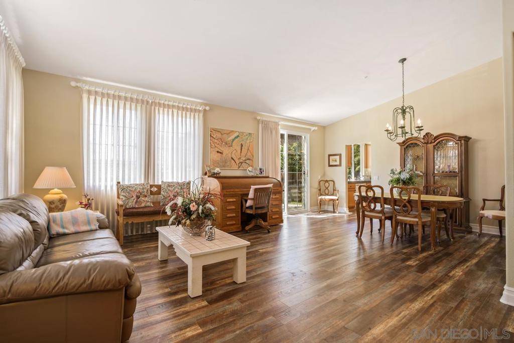 Vista, CA 92081,1019 Via Reata