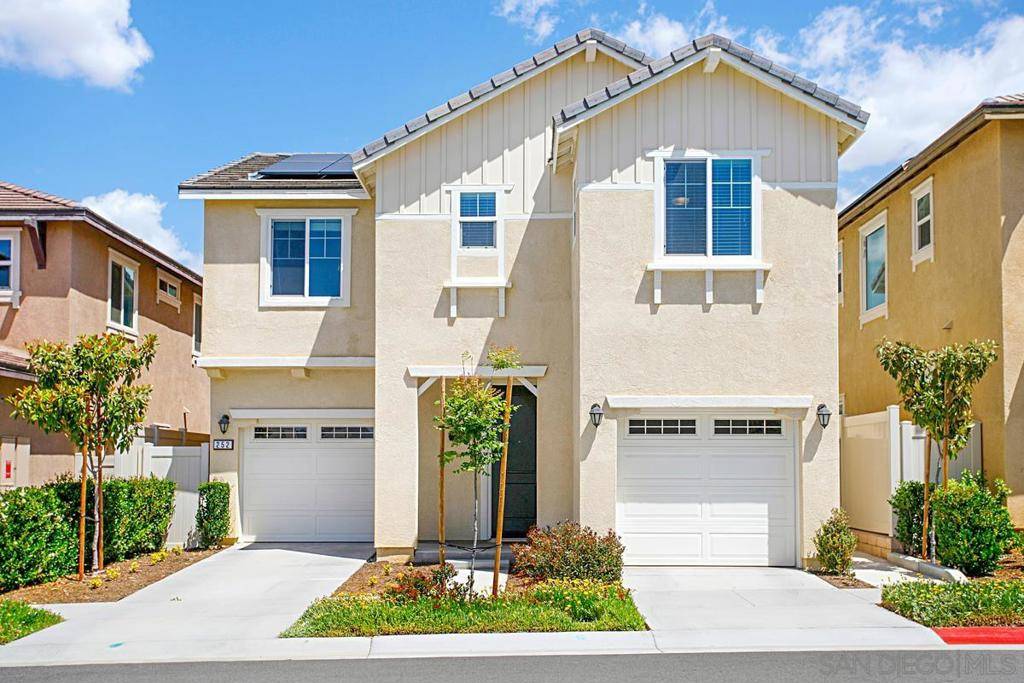 Fallbrook, CA 92028,252 Windsor Grey Way