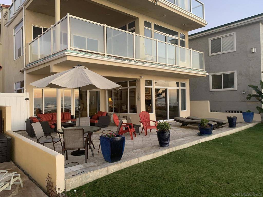 Imperial Beach, CA 91932,1206 Seacoast #1