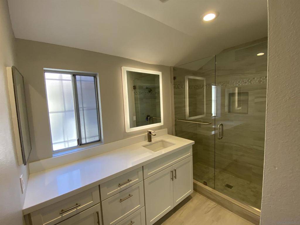 Solana Beach, CA 92075,930 Via Mil Cumbres #24