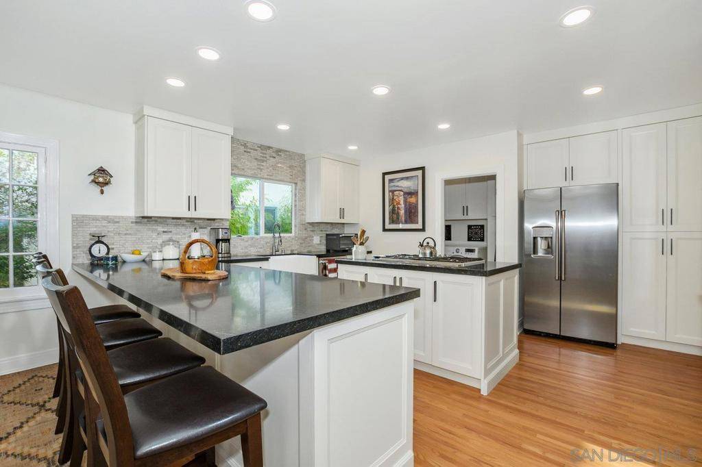 San Diego, CA 92103,4324 Witherby St