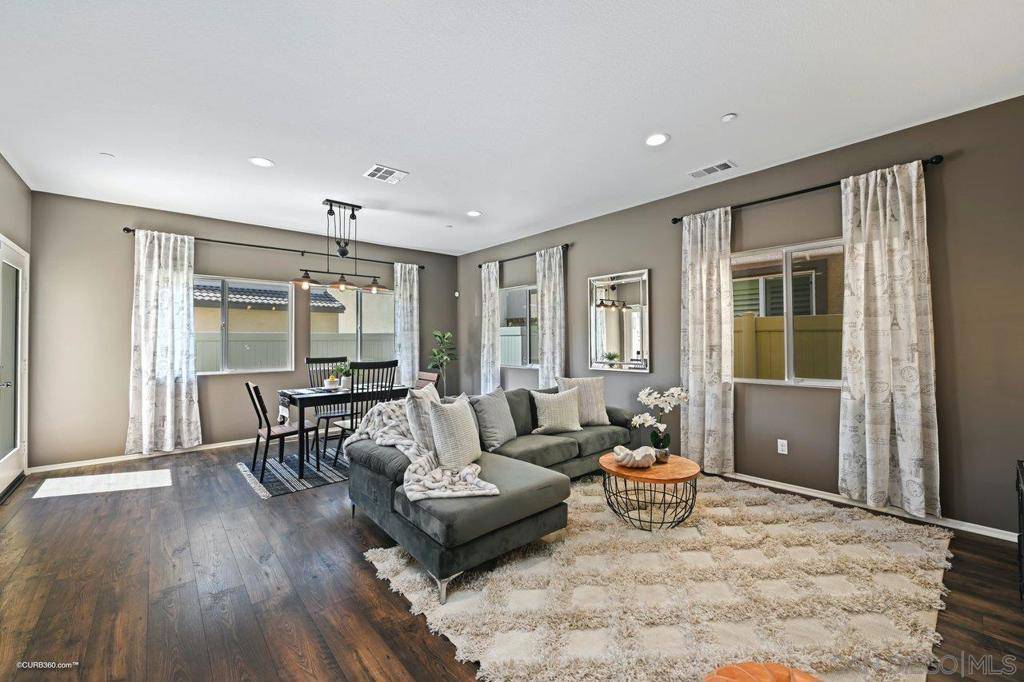 Fallbrook, CA 92028,35402 Brown Galloway LN