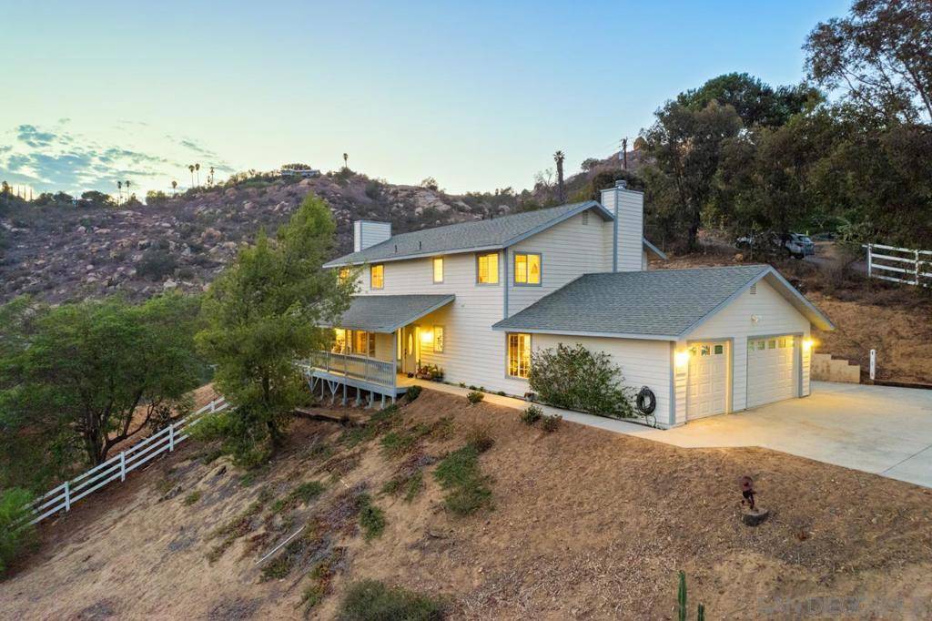 Fallbrook, CA 92028,4532 Highway 76